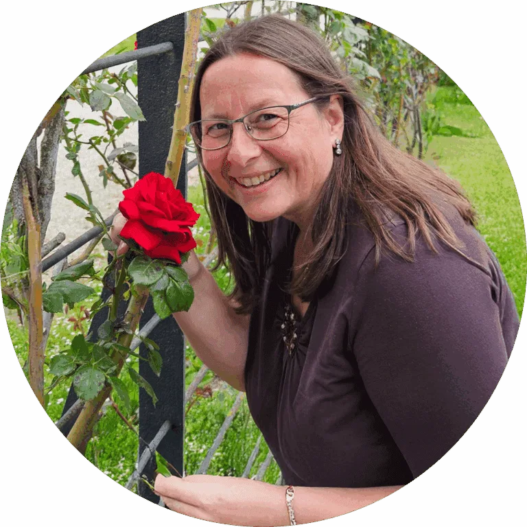 Regina Preininger – Myrrhophore und Aromapraktikerin